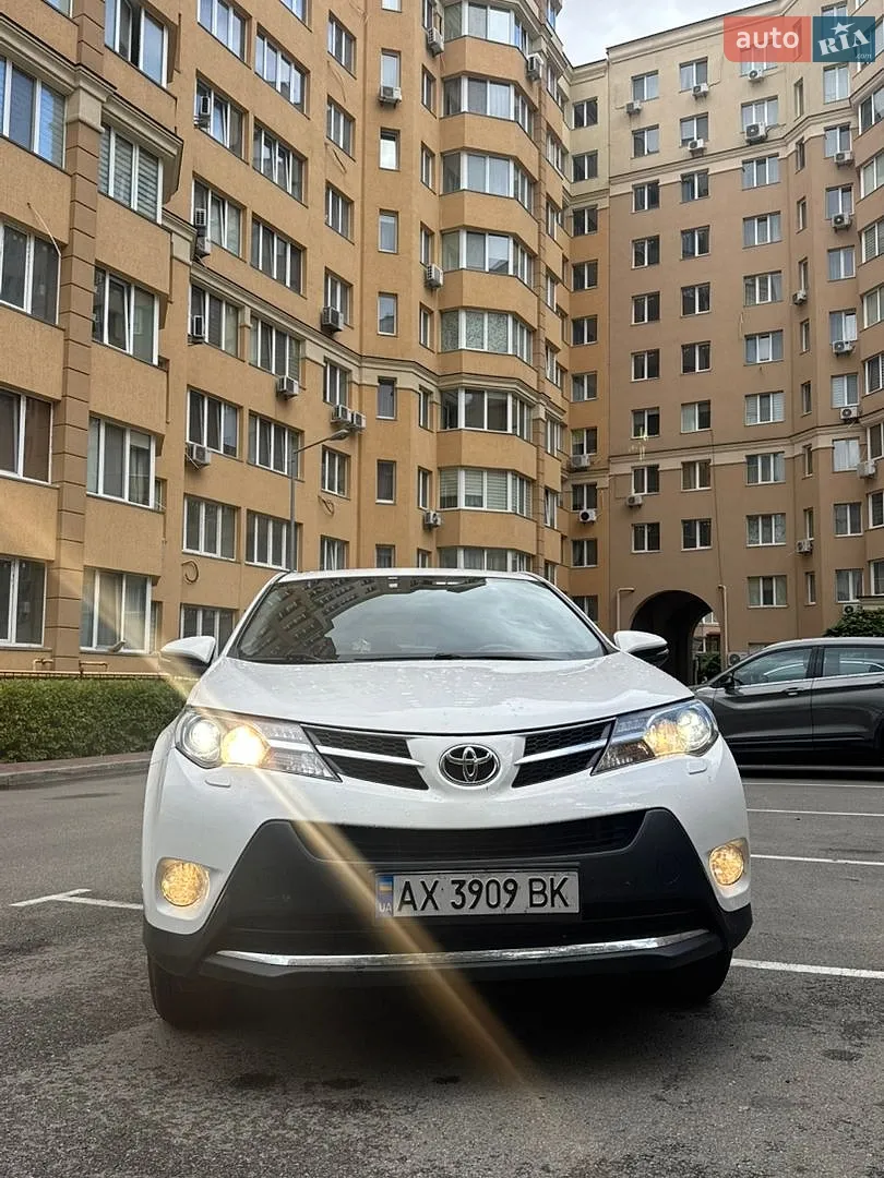 Toyota RAV4, 2013