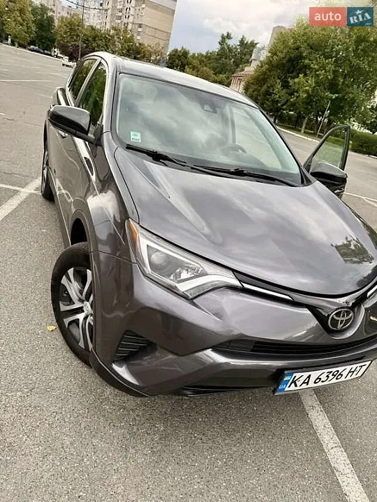 Toyota RAV4, 2018