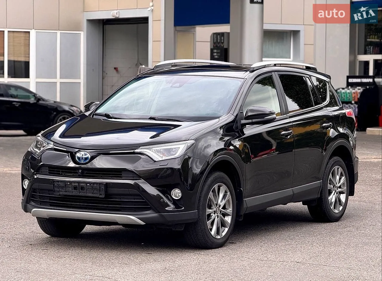 Toyota RAV4, 2015