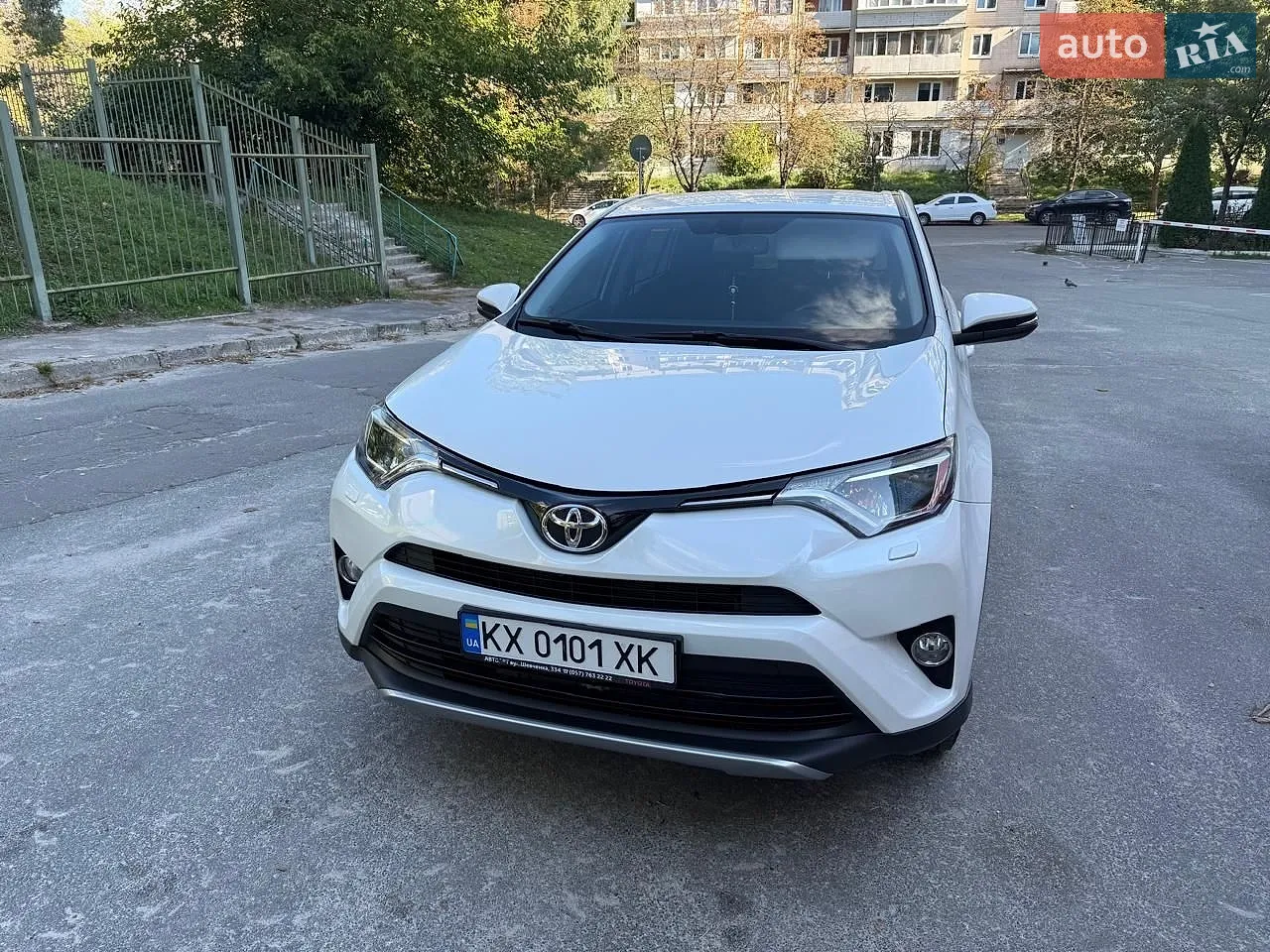 Toyota RAV4 2017 — 1