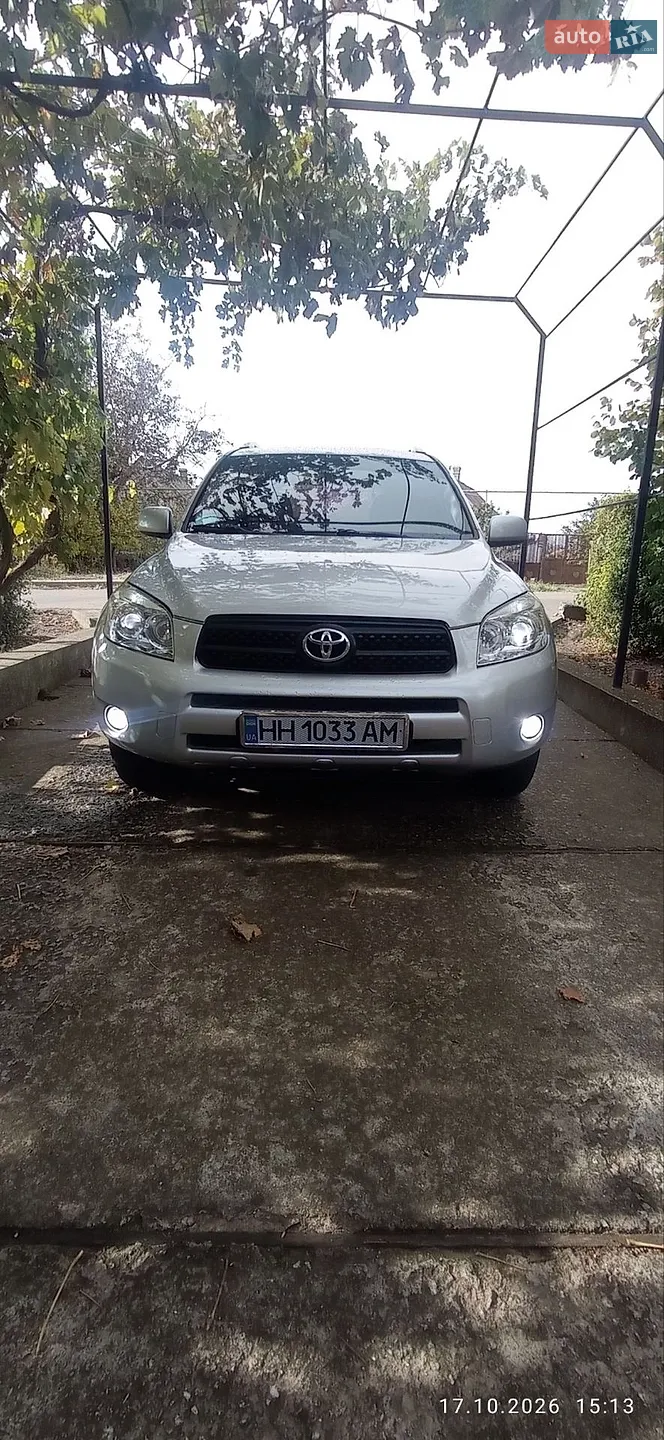 Toyota RAV4, 2006
