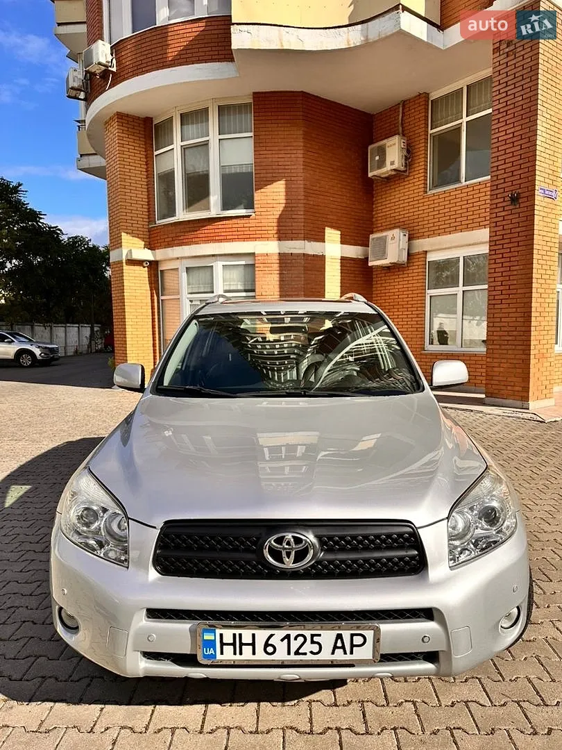 Toyota RAV4, 2008