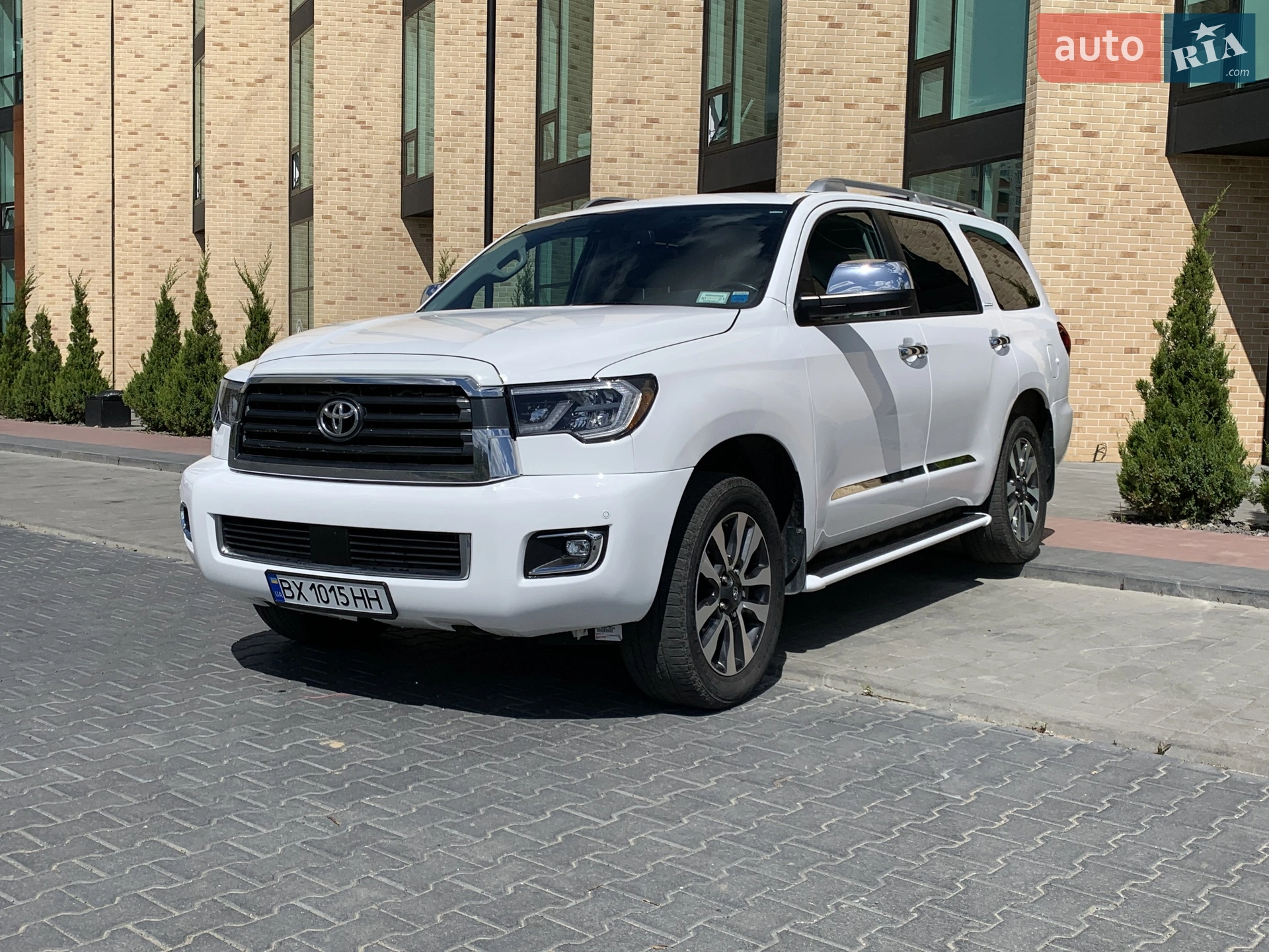 Toyota Sequoia 2017 — 1