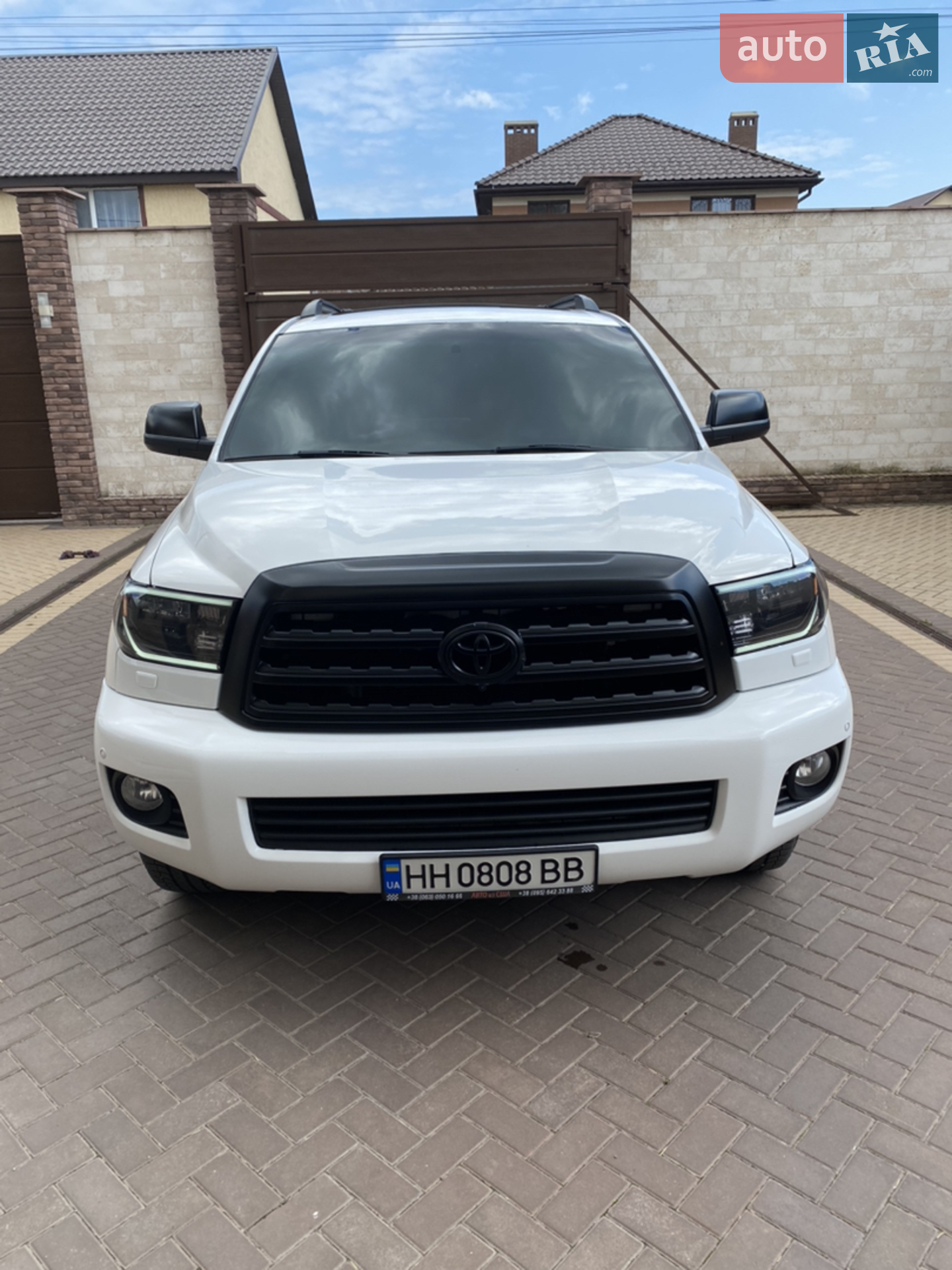 Toyota Sequoia, 2014