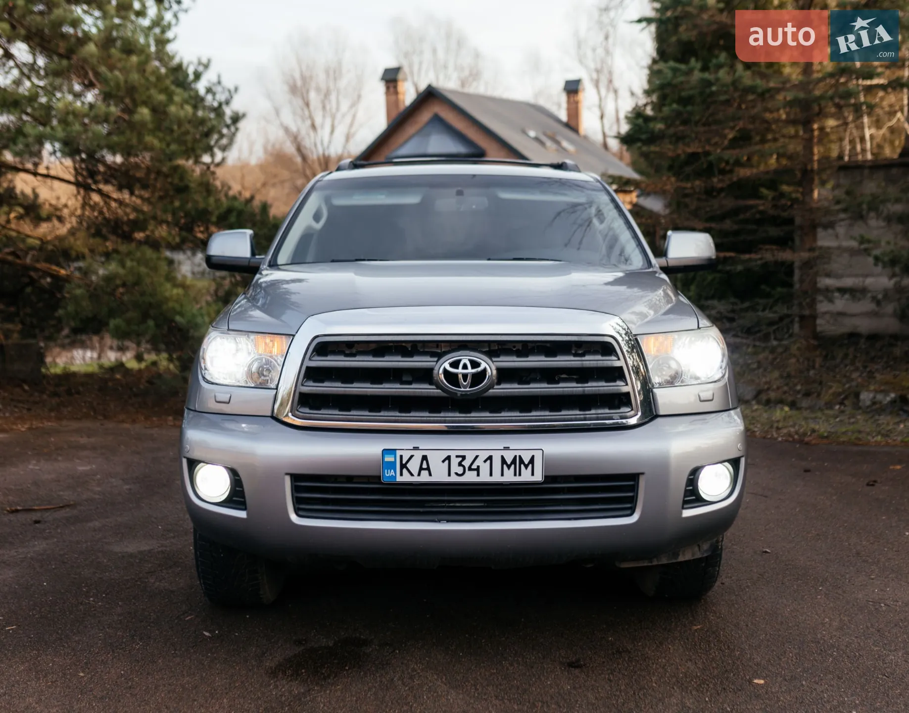 Toyota Sequoia, 2016