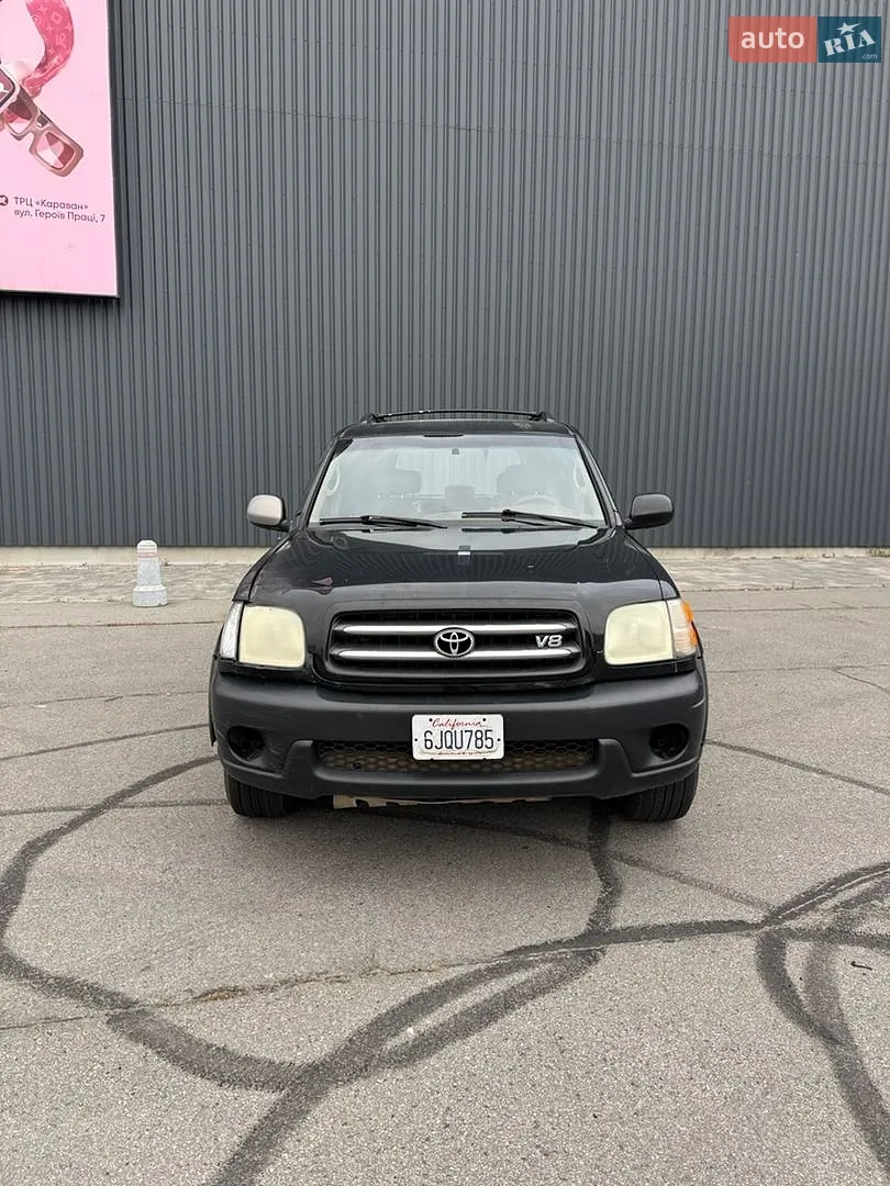 Toyota Sequoia, 2002