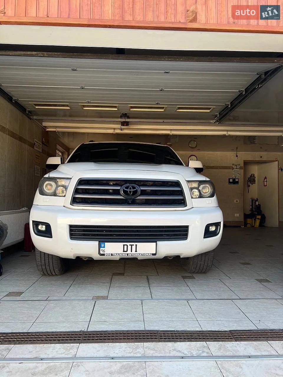 Toyota Sequoia, 2008