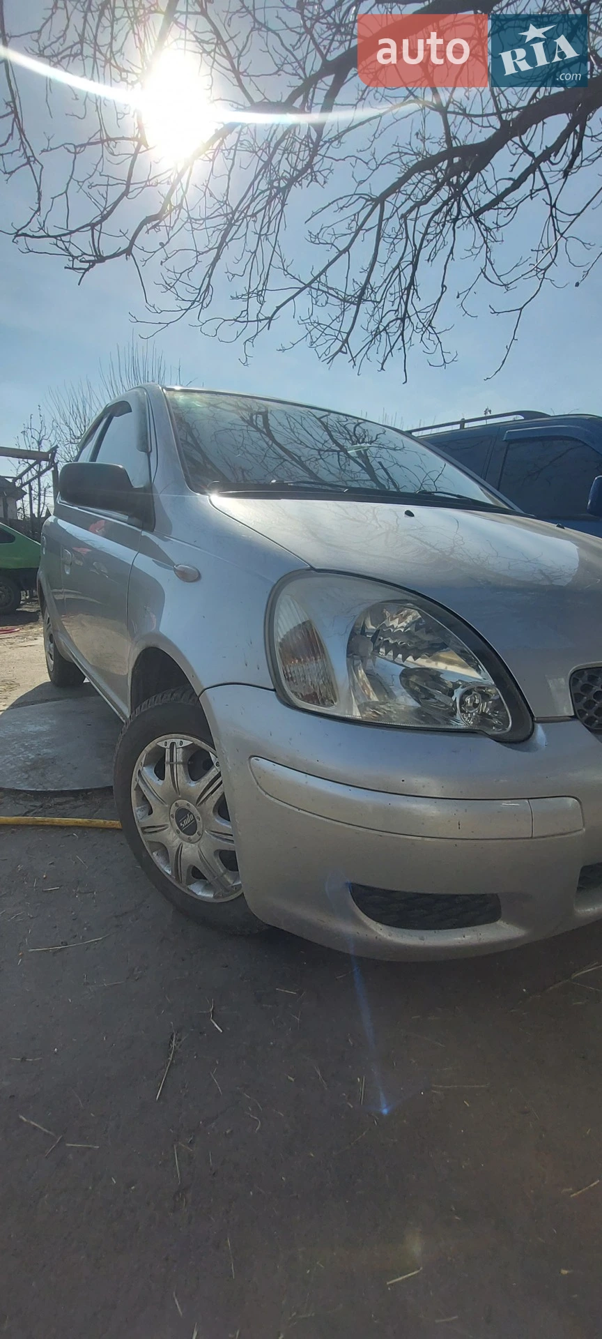 Toyota Yaris, 2004