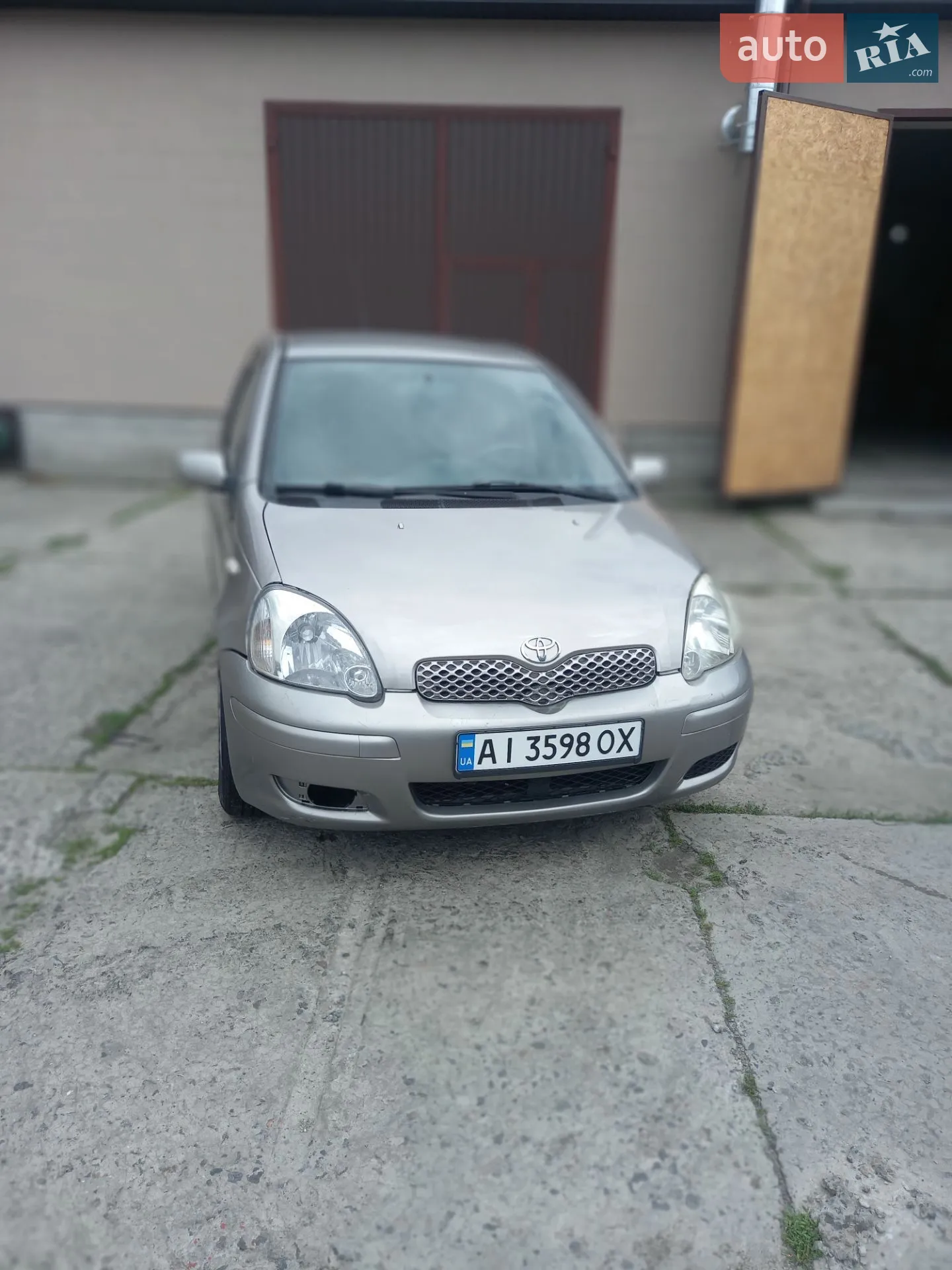 Toyota Yaris, 2003