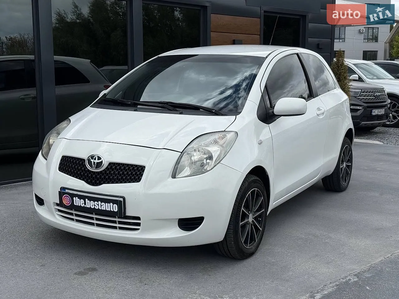 Toyota Yaris, 2006