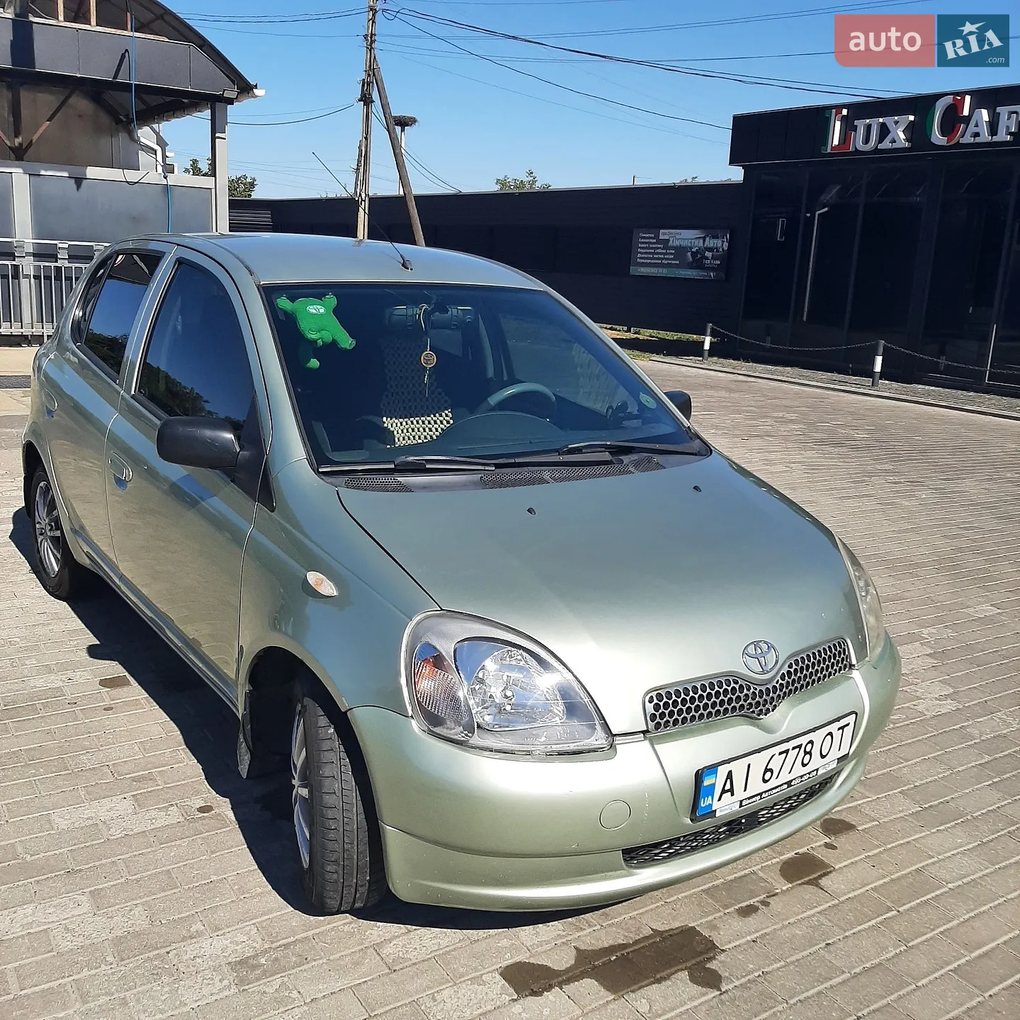 Toyota Yaris, 2001