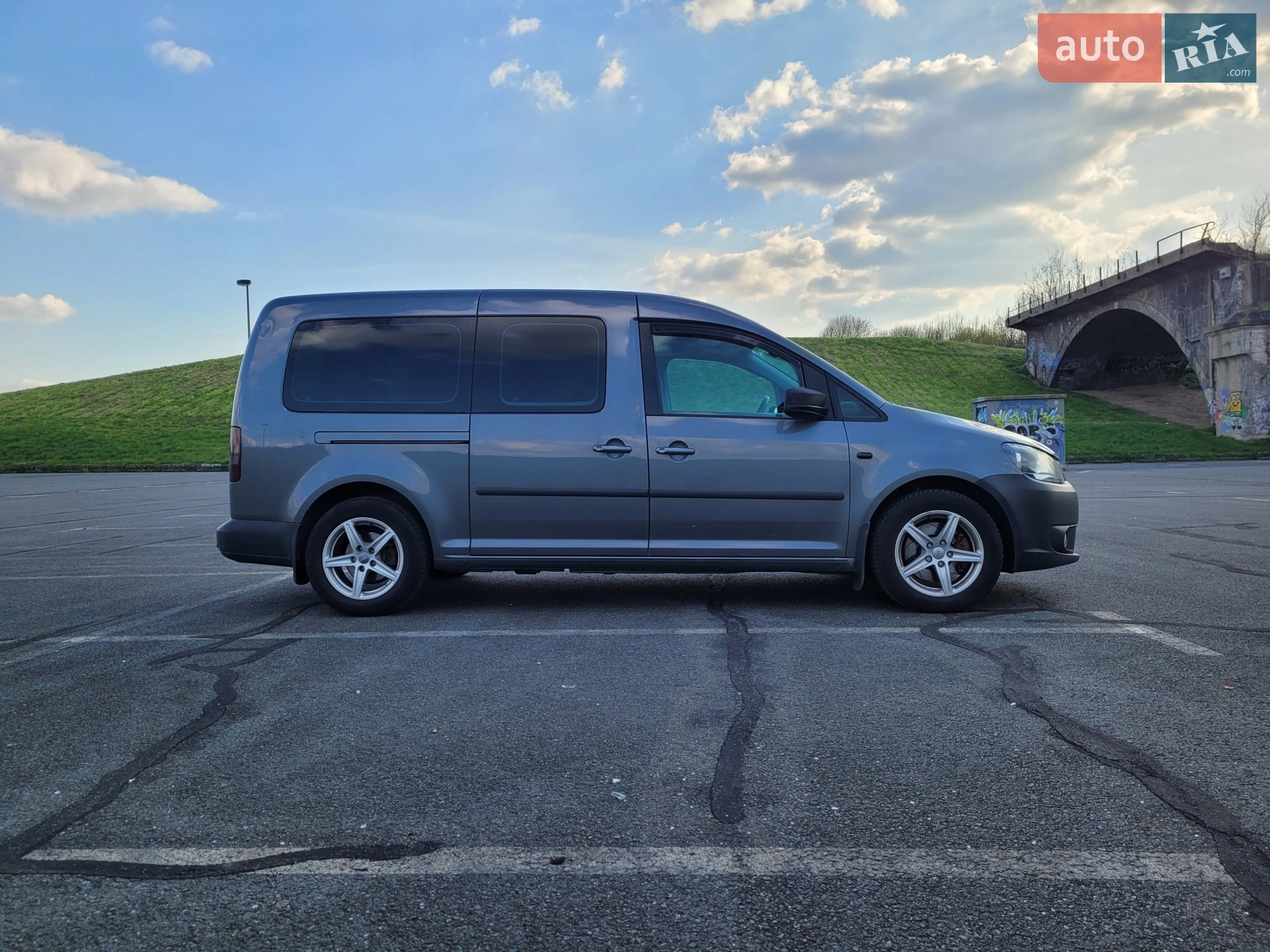 Volkswagen Caddy, 2011