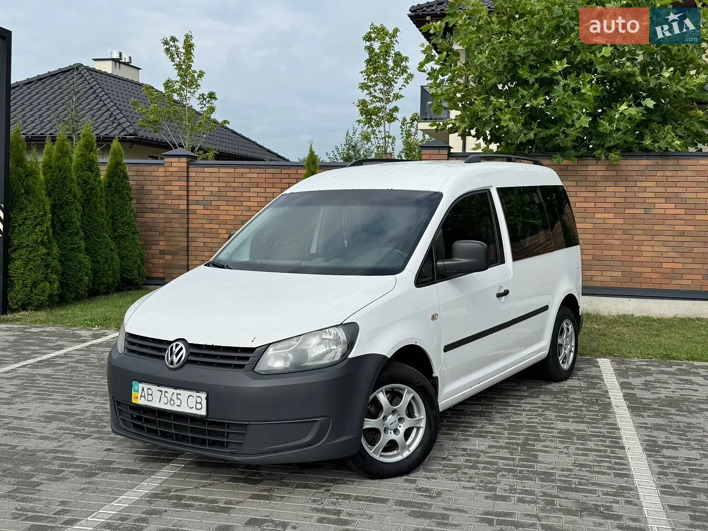 Volkswagen Caddy, 2011