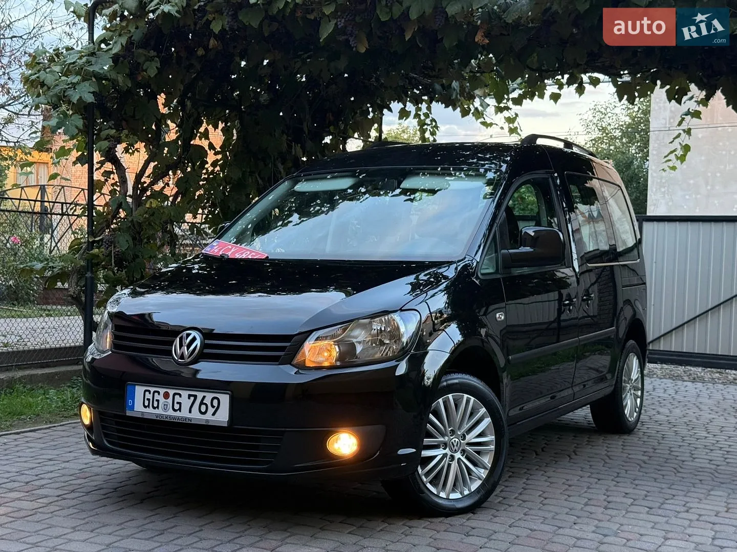 Volkswagen Caddy, 2011