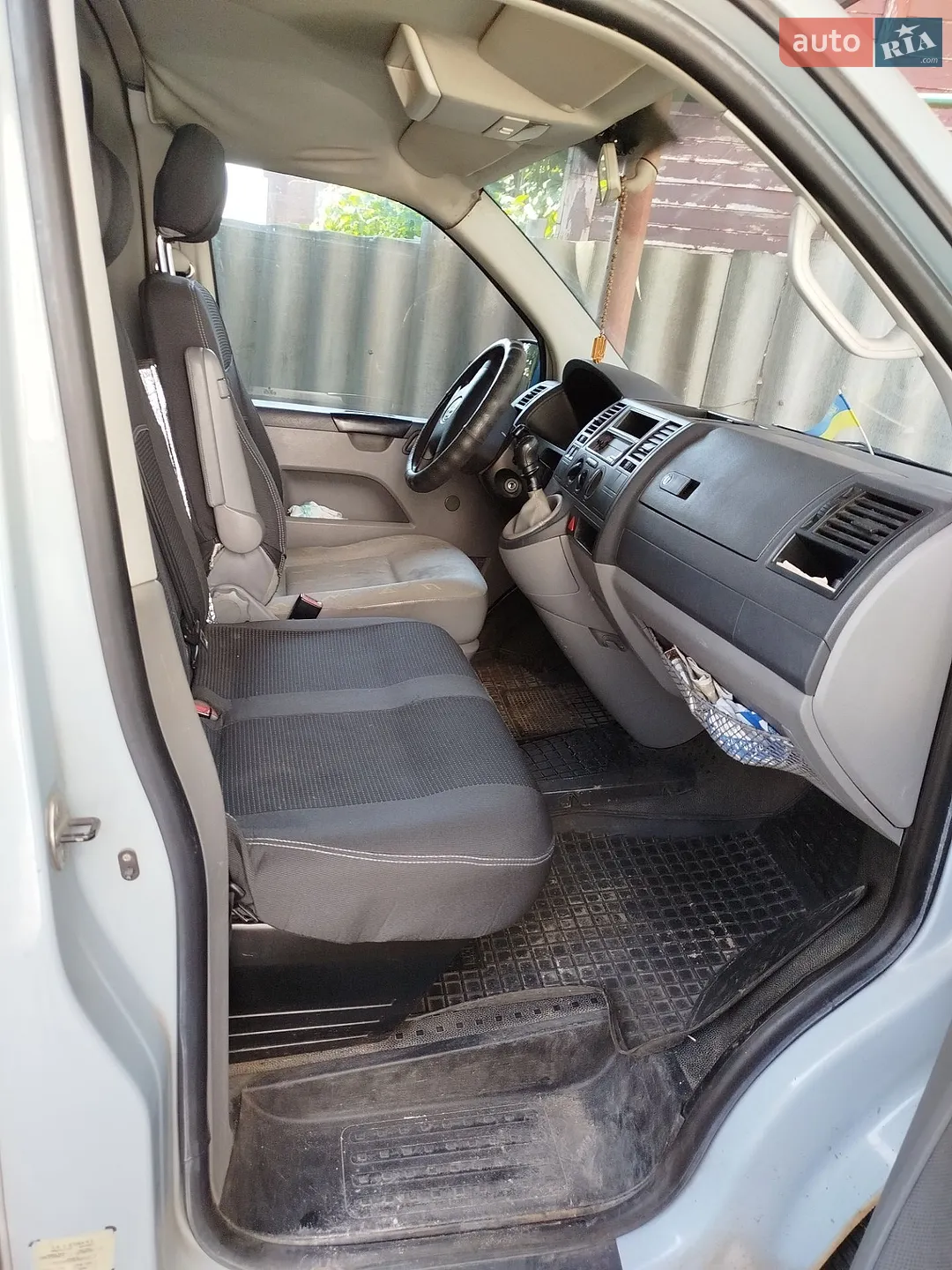 Volkswagen Caravelle, 2005