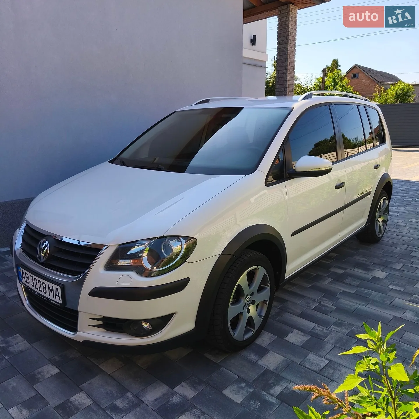 Volkswagen Cross Touran, 2009