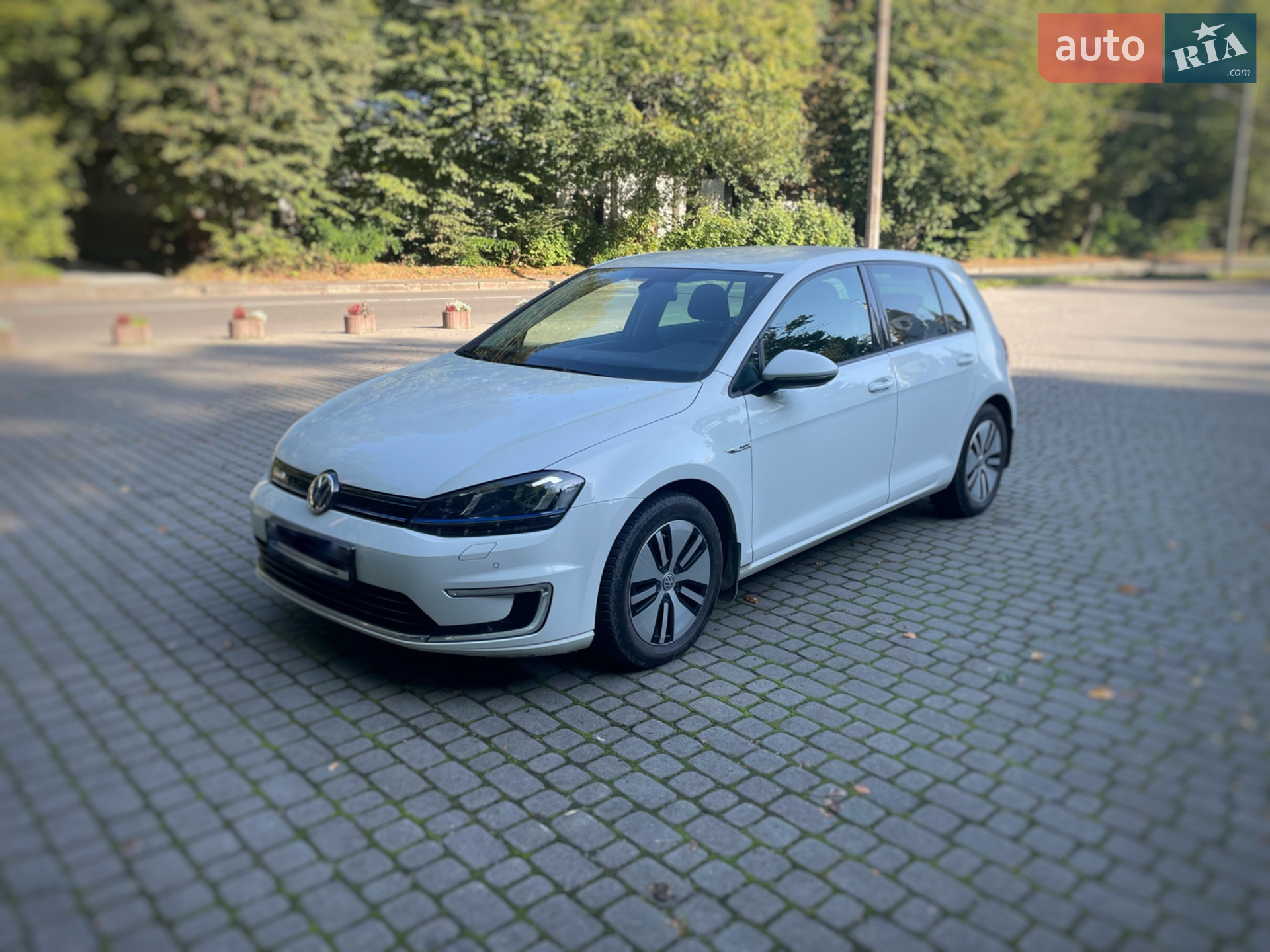 Volkswagen e-Golf, 2016