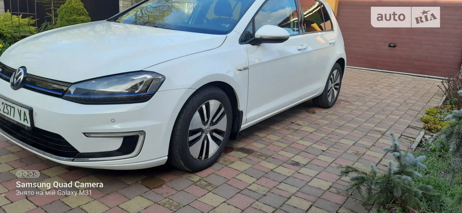 Volkswagen e-Golf, 2014