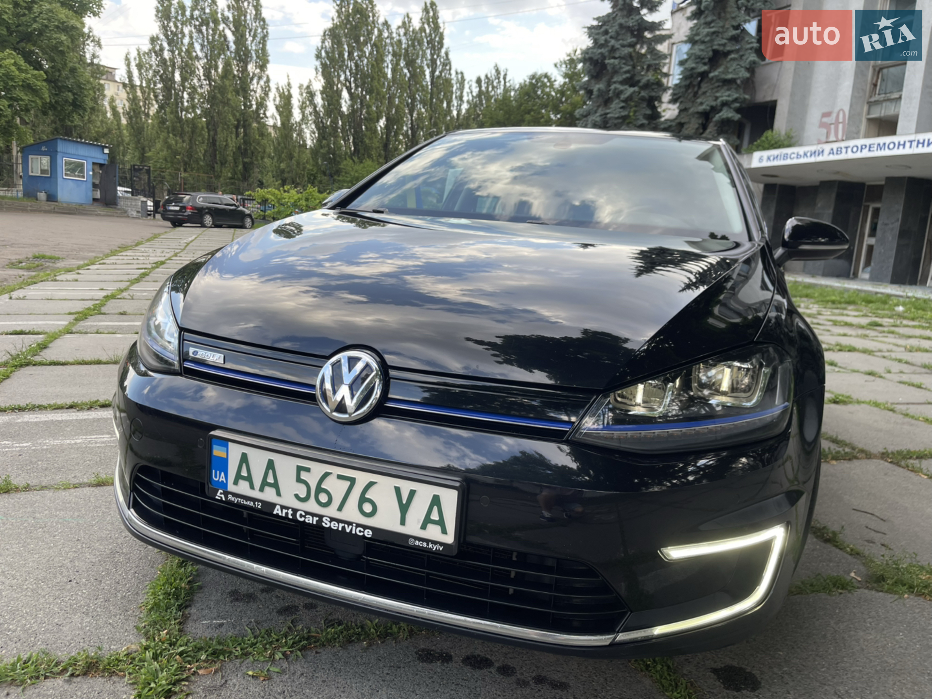 Volkswagen e-Golf, 2015