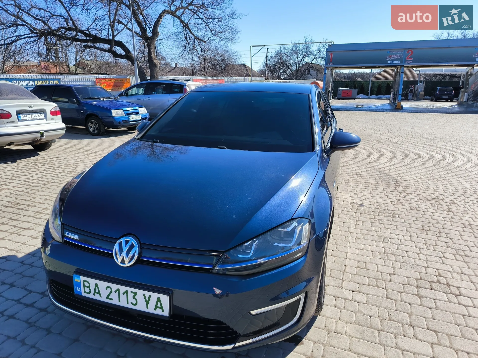 Volkswagen e-Golf, 2014