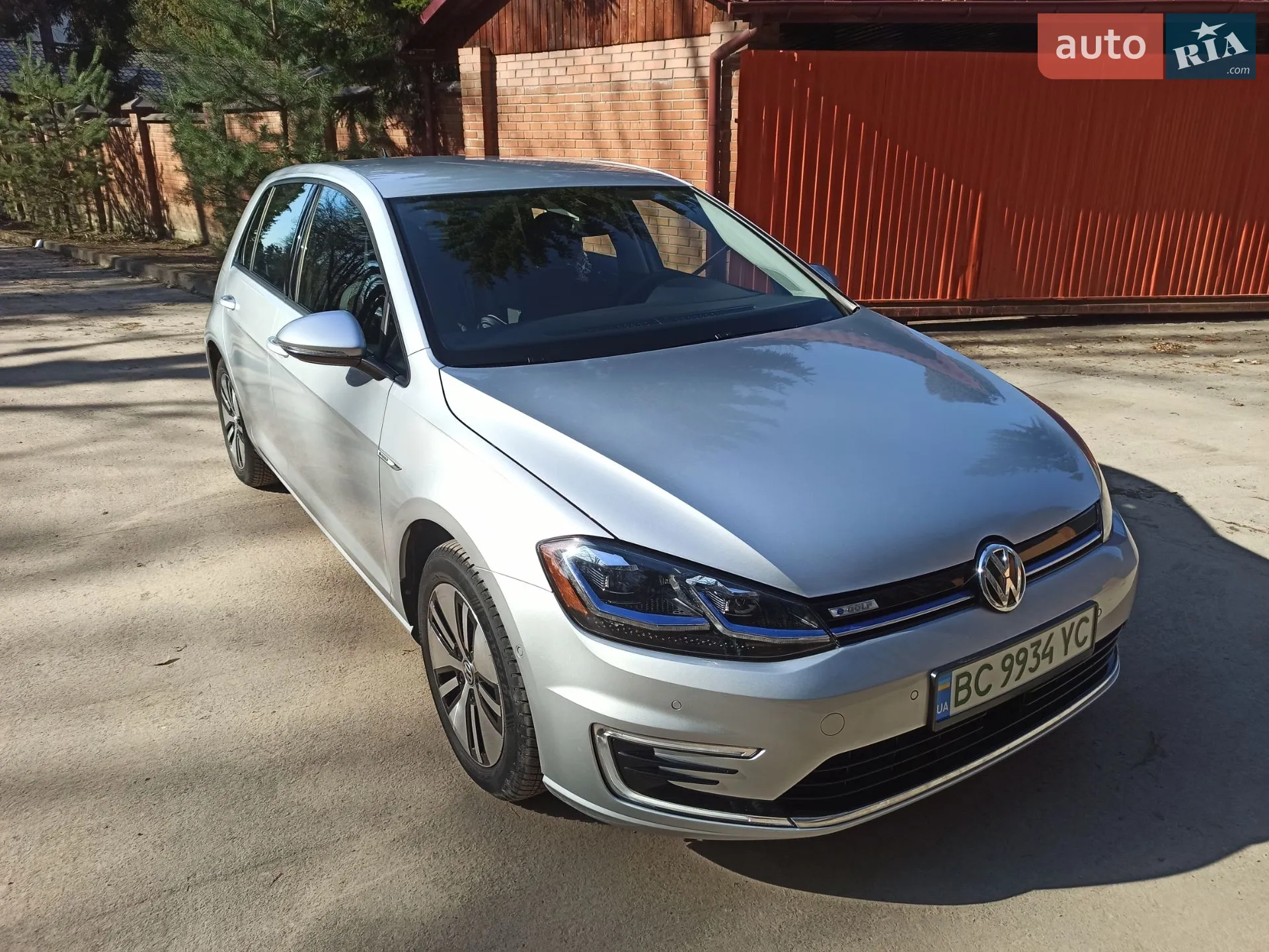 Volkswagen e-Golf, 2019