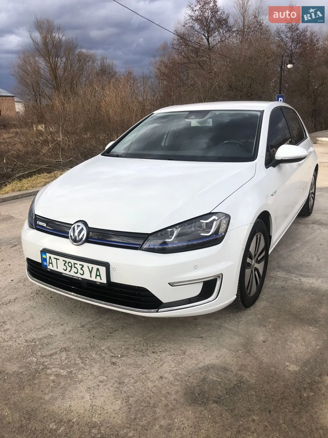 Volkswagen e-Golf, 2014