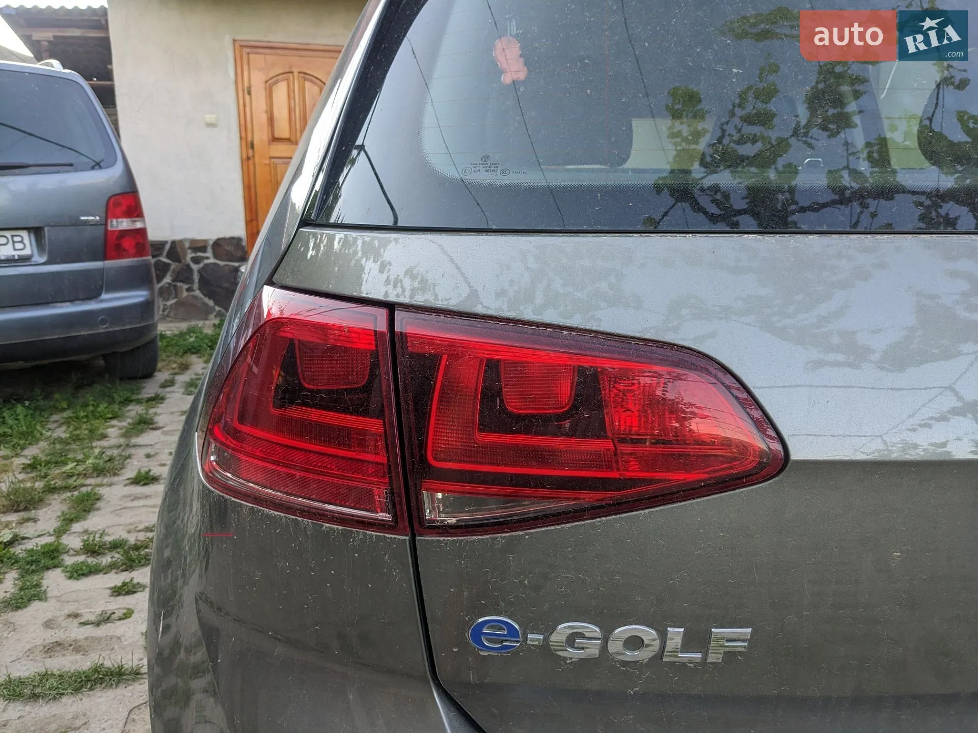 Volkswagen e-Golf, 2015