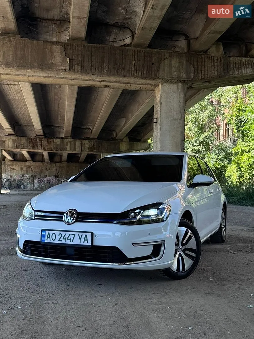 Volkswagen e-Golf, 2017