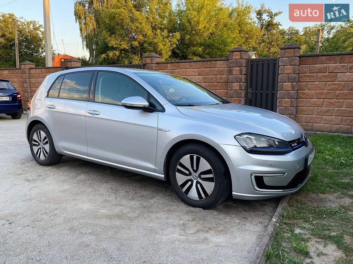Volkswagen e-Golf, 2015