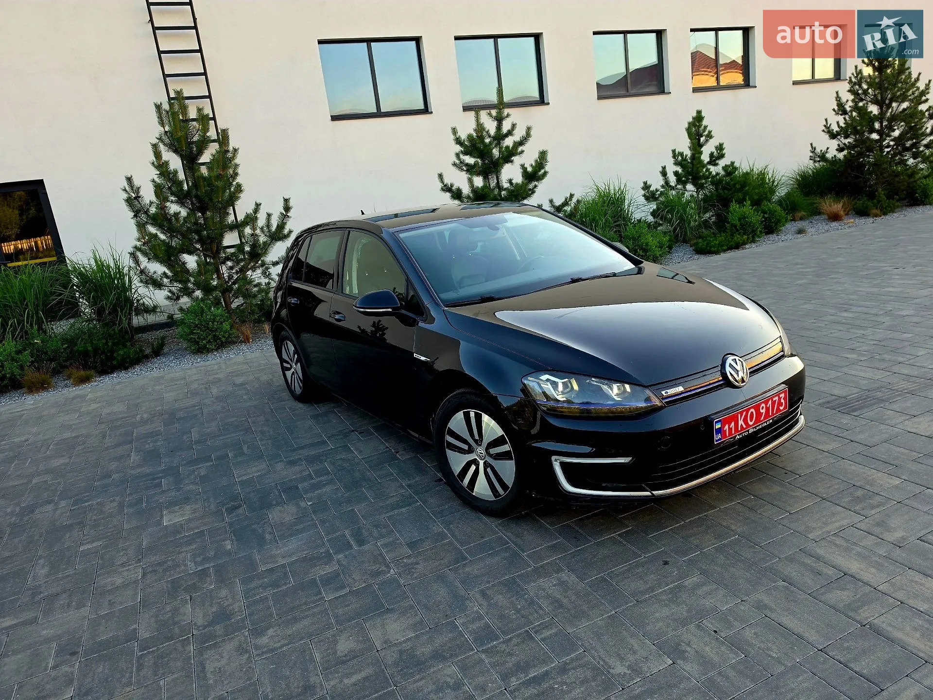Volkswagen e-Golf, 2015