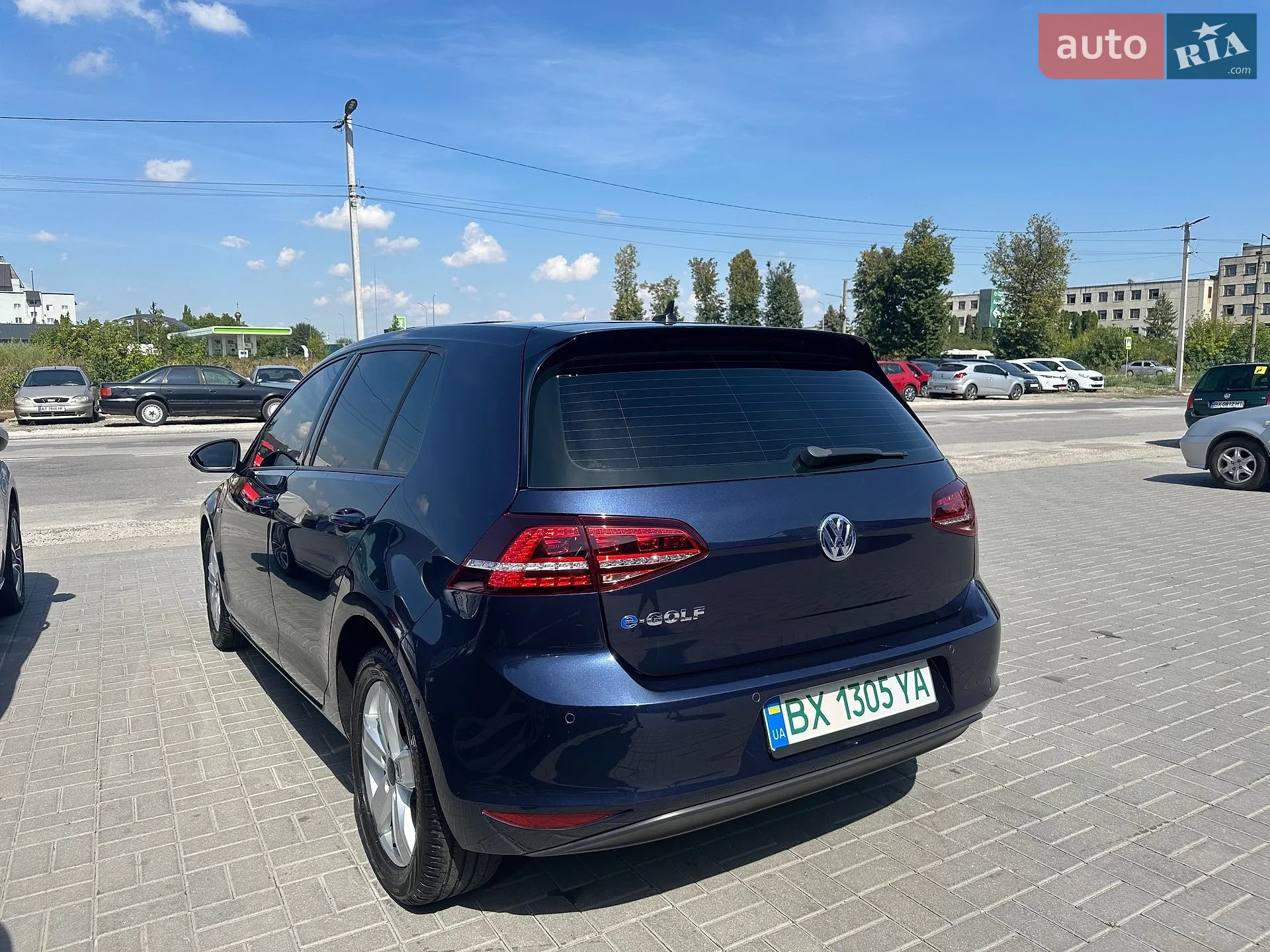 Volkswagen e-Golf, 2015