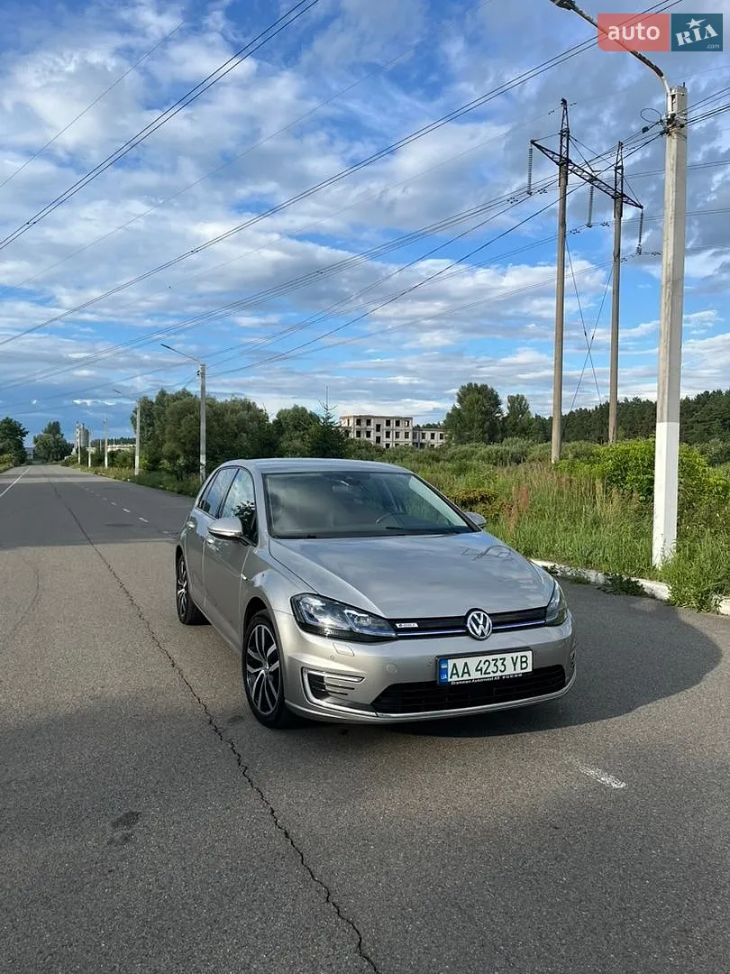 Volkswagen e-Golf, 2019