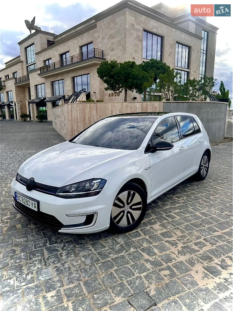 Volkswagen e-Golf, 2016