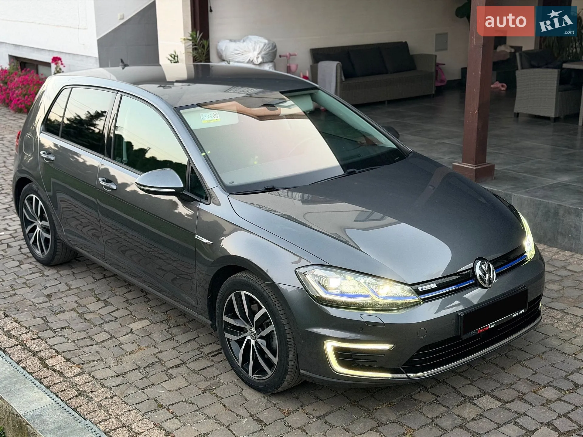 Volkswagen e-Golf, 2019