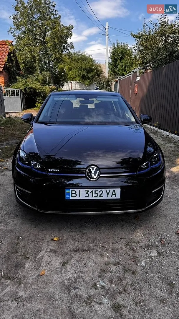 Volkswagen e-Golf, 2019