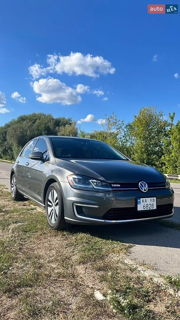 Volkswagen e-Golf, 2017
