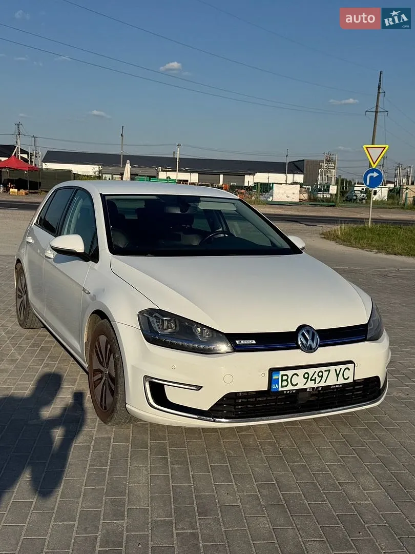 Volkswagen e-Golf, 2014