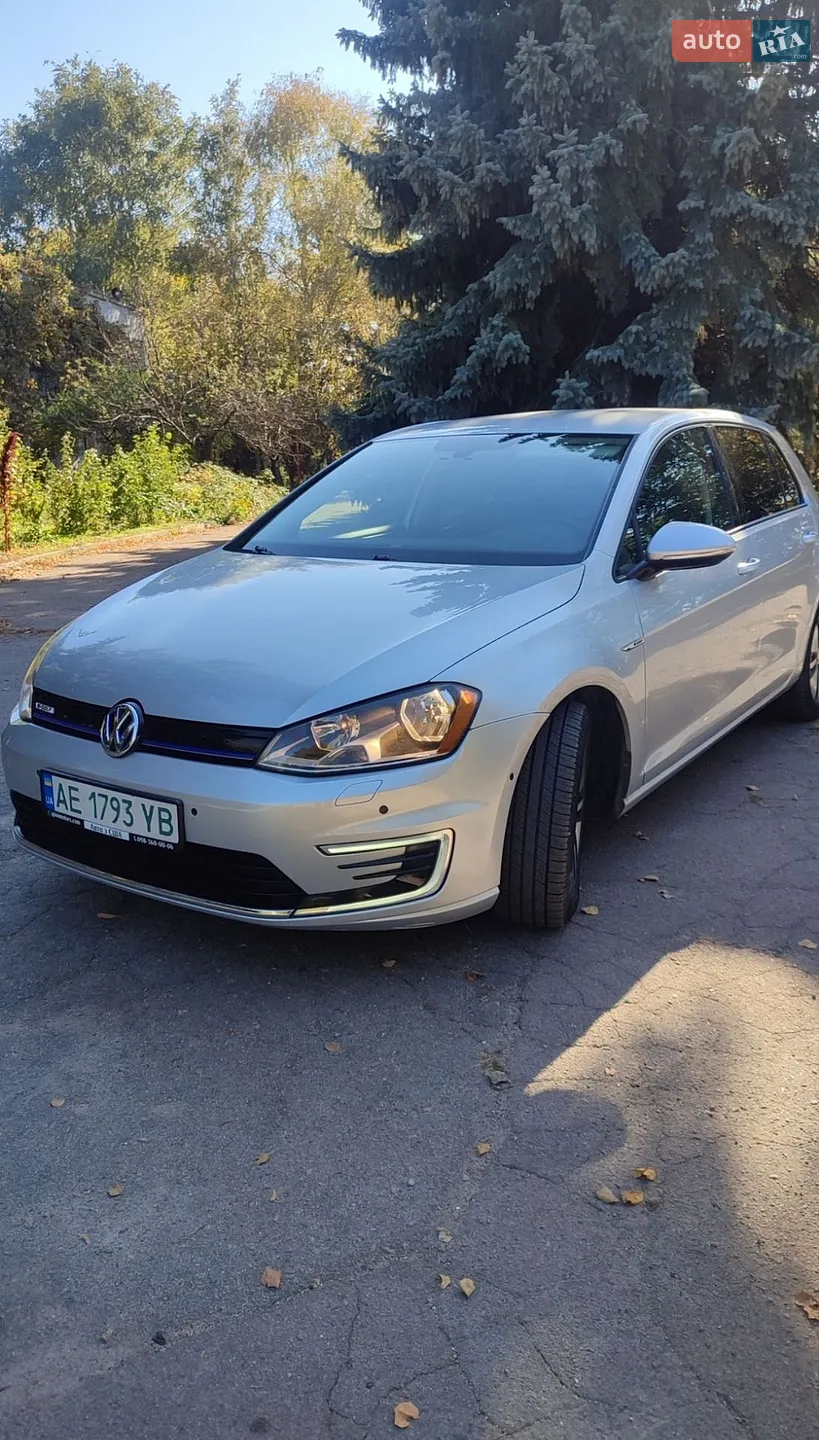 Volkswagen e-Golf, 2016