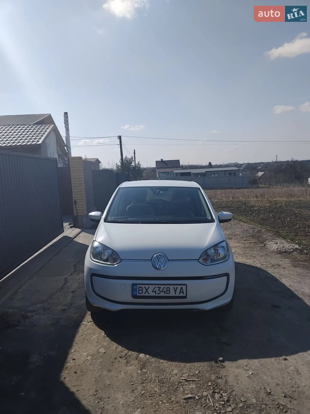 Volkswagen e-Up, 2015