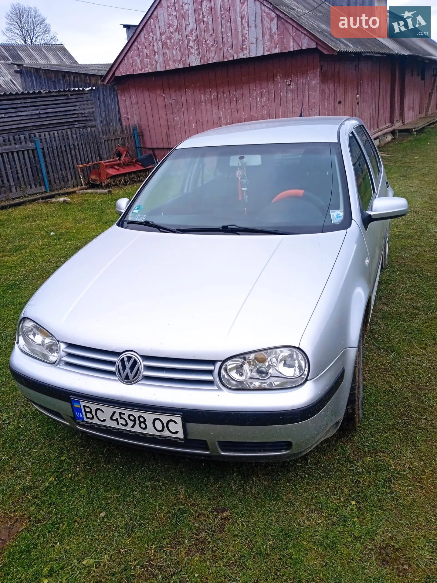 Volkswagen Golf, 2002