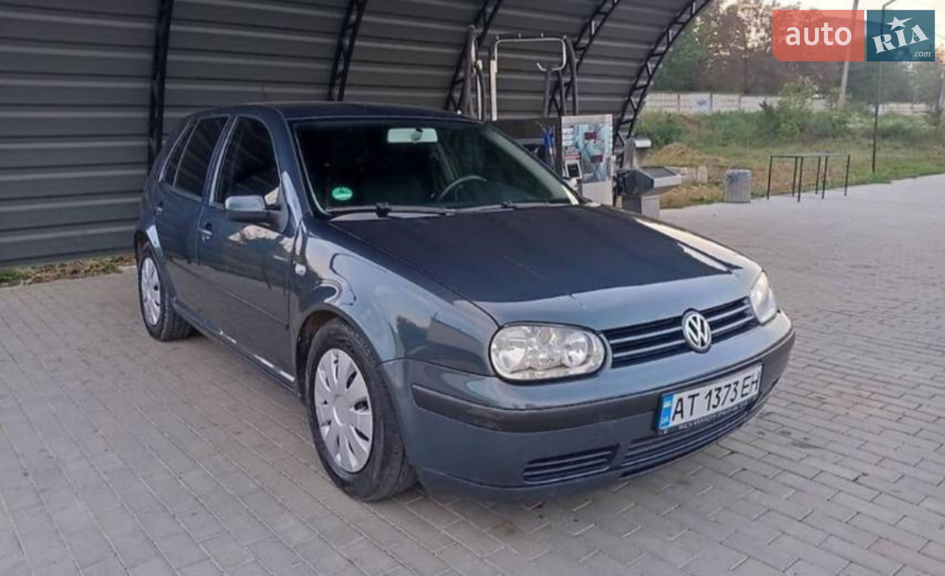 Volkswagen Golf, 2003