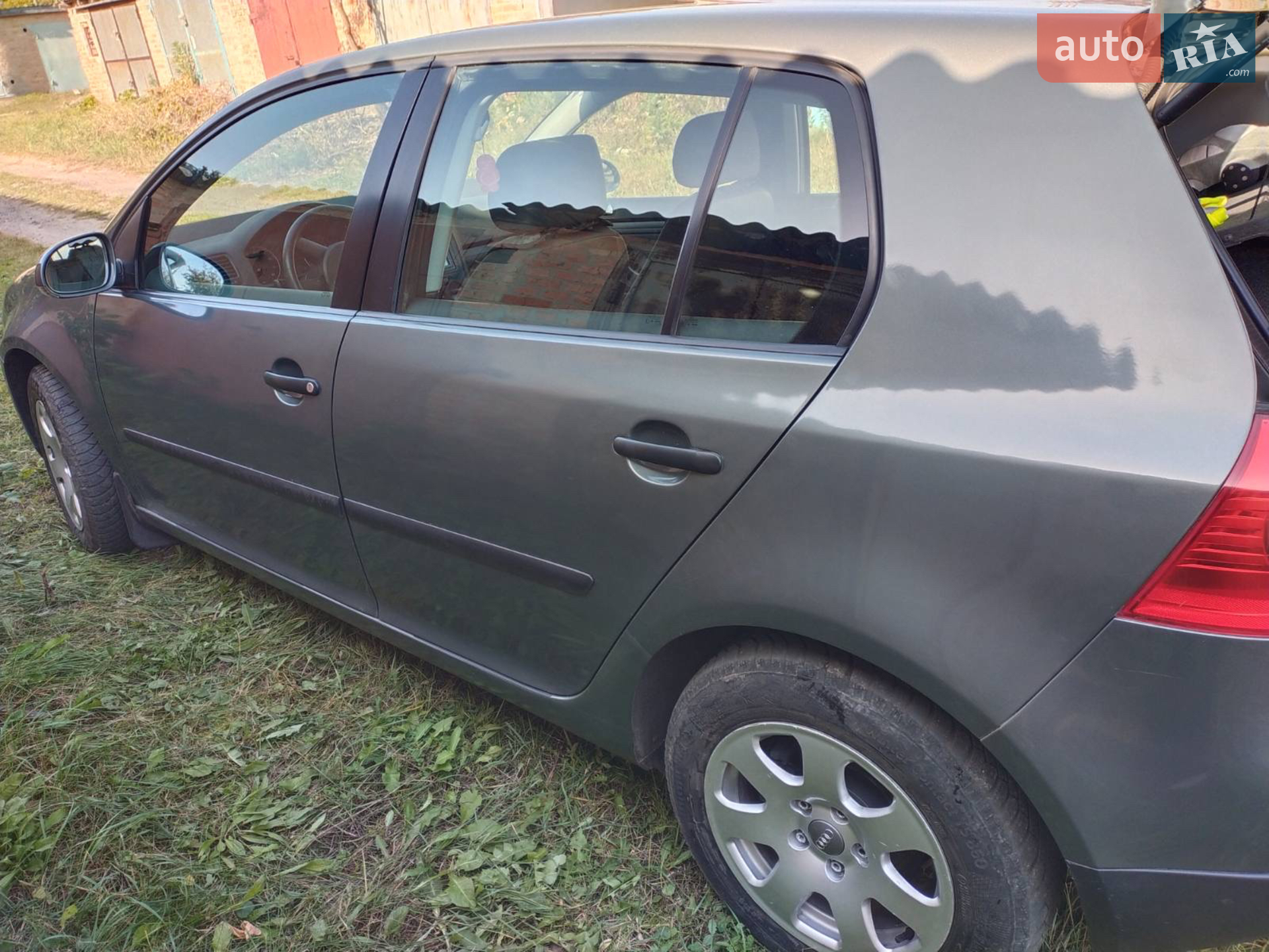 Volkswagen Golf, 2005