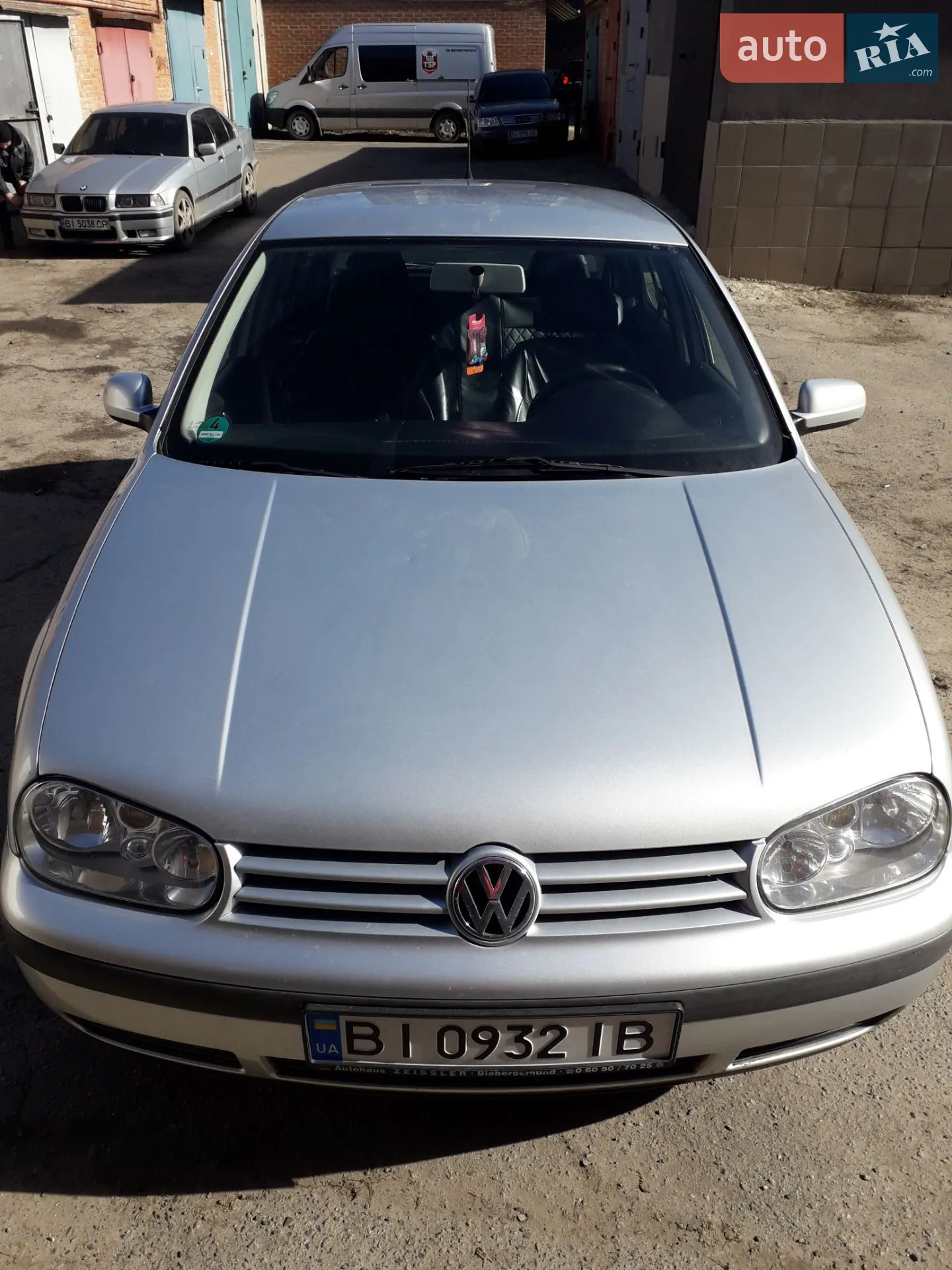 Volkswagen Golf, 2001