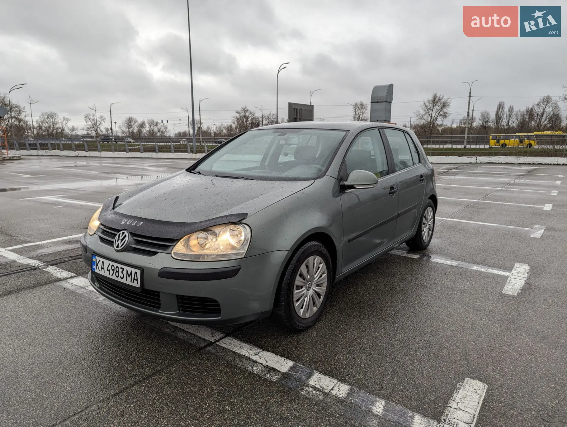 Volkswagen Golf, 2004
