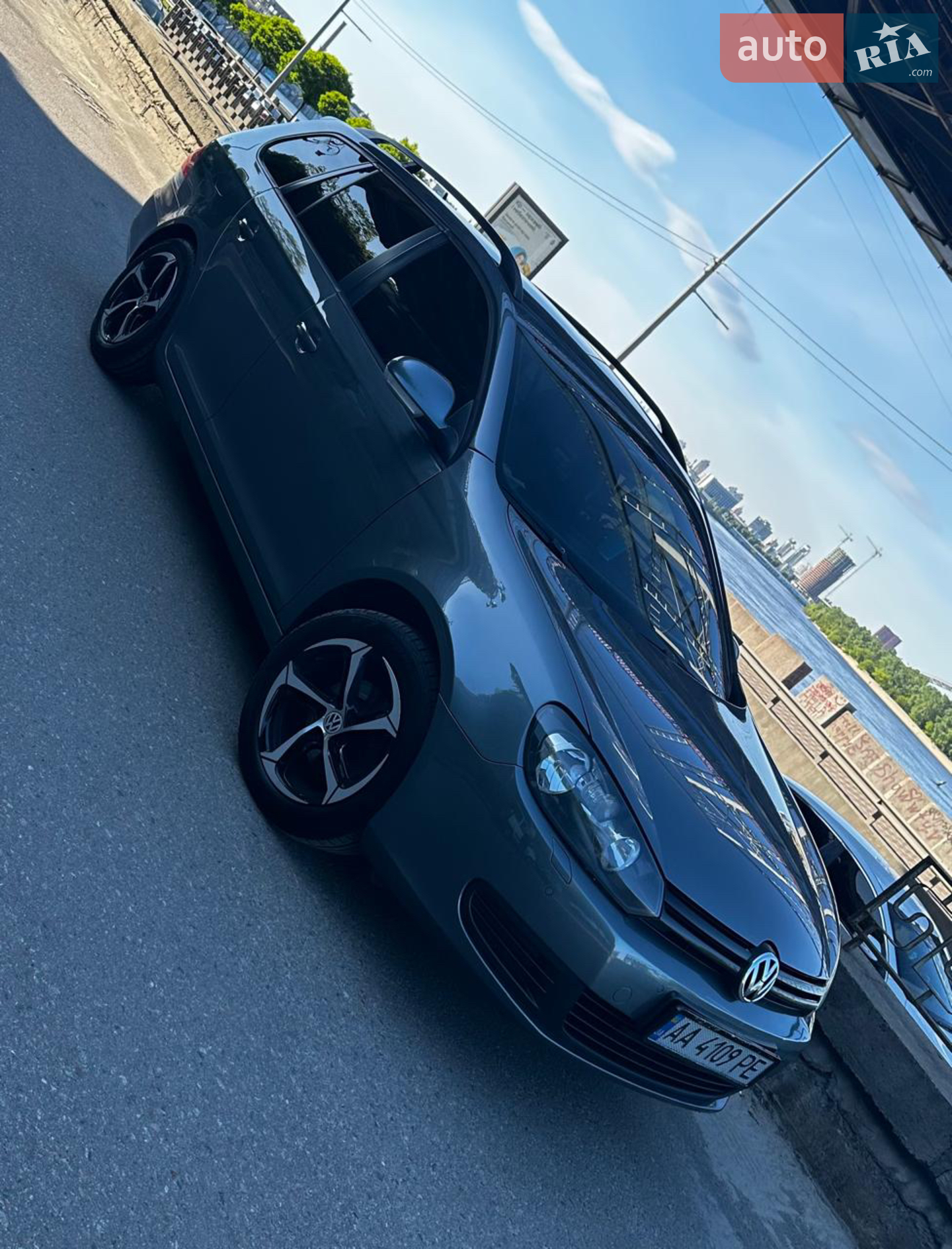 Volkswagen Golf, 2011