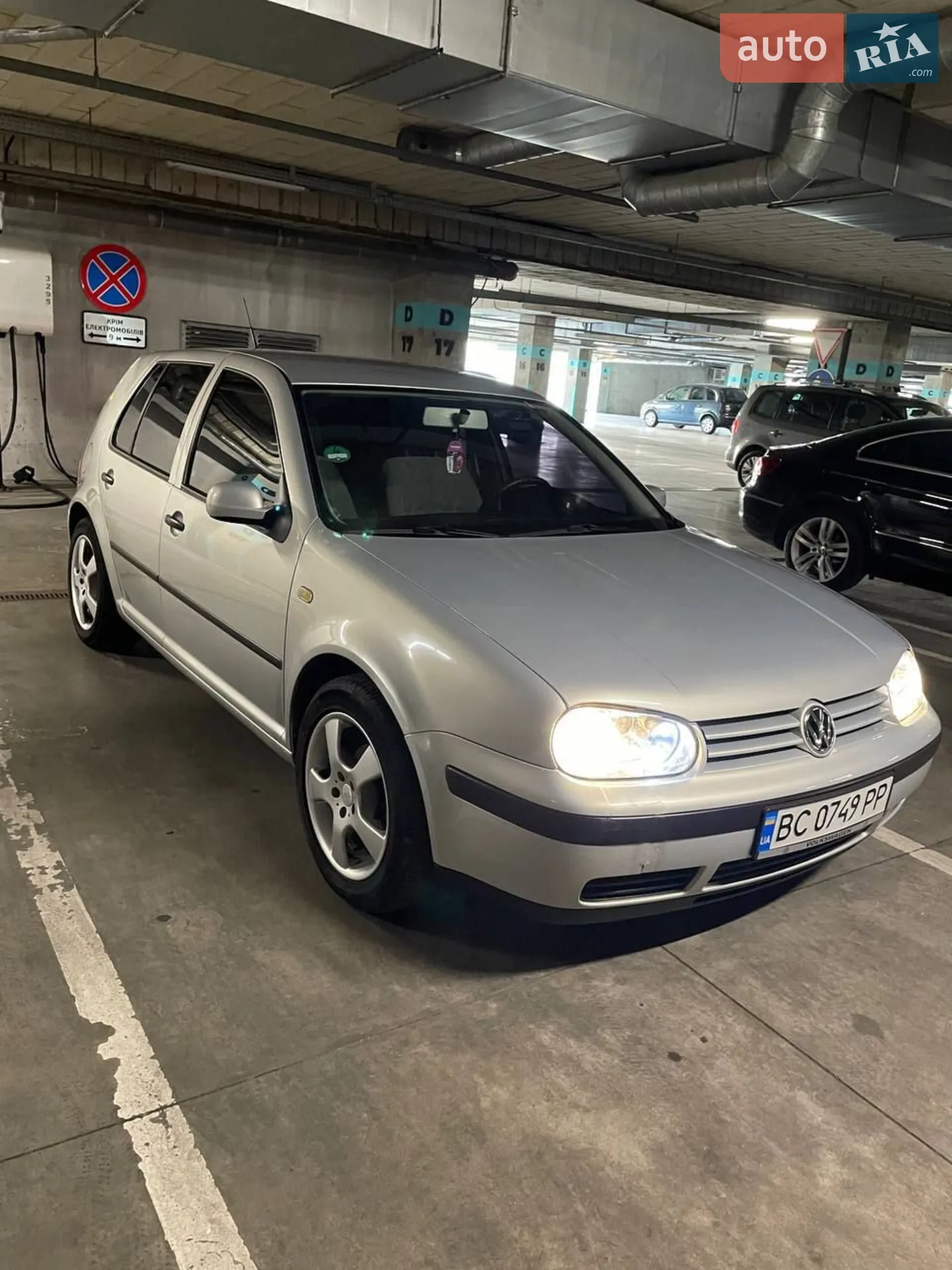 Volkswagen Golf, 1999