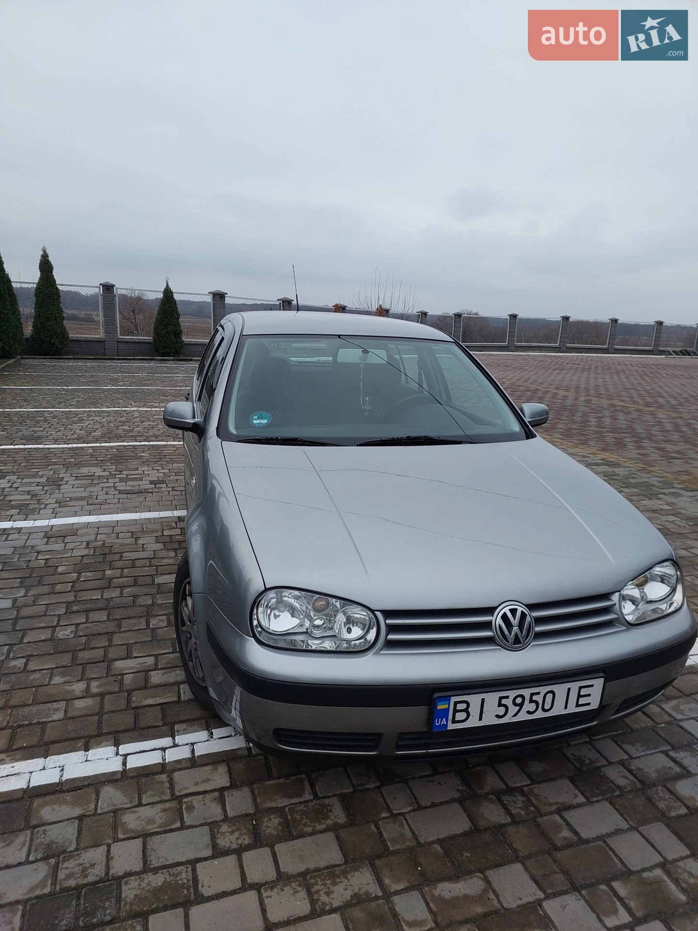 Volkswagen Golf, 2002