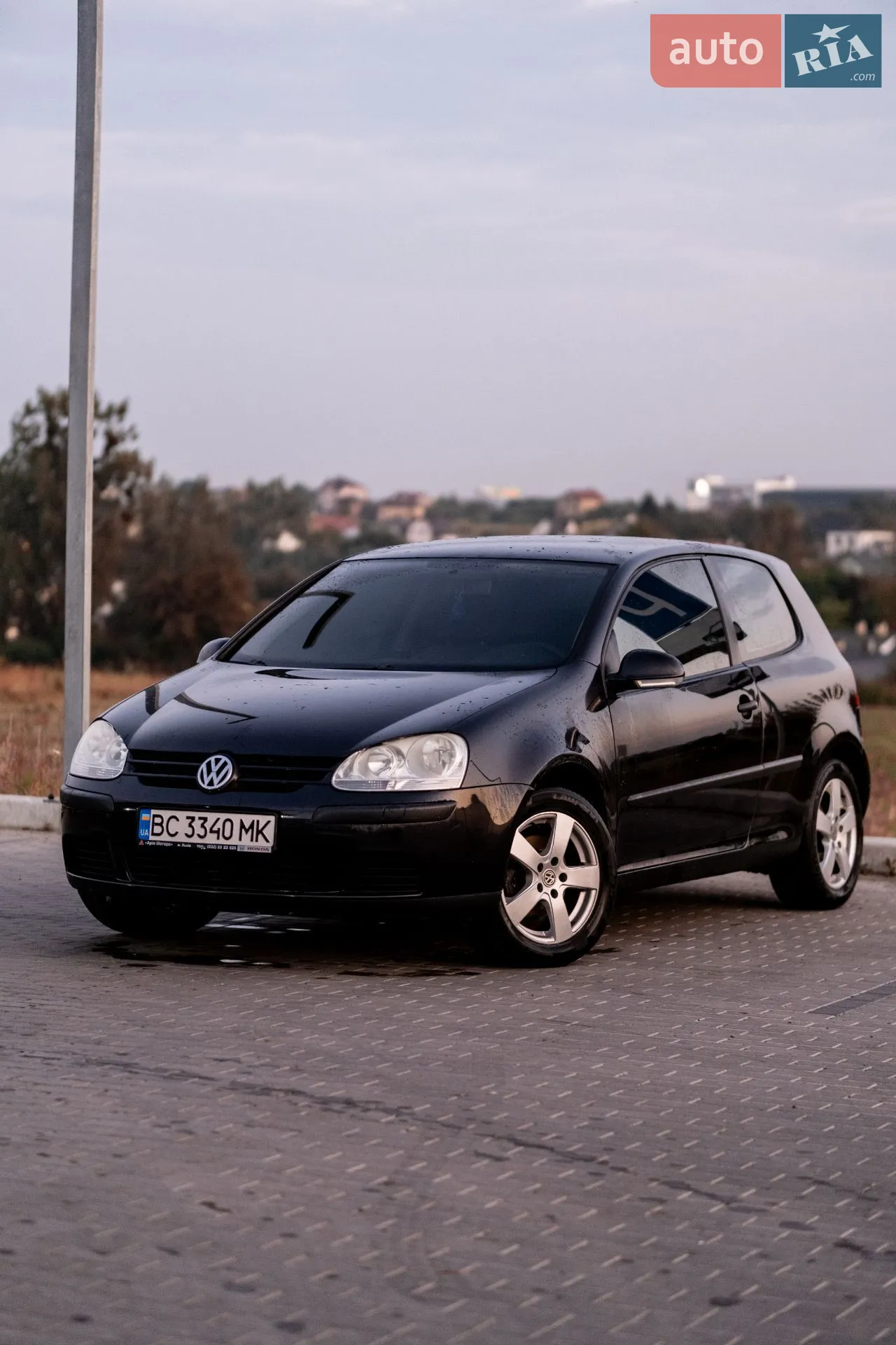 Volkswagen Golf, 2004
