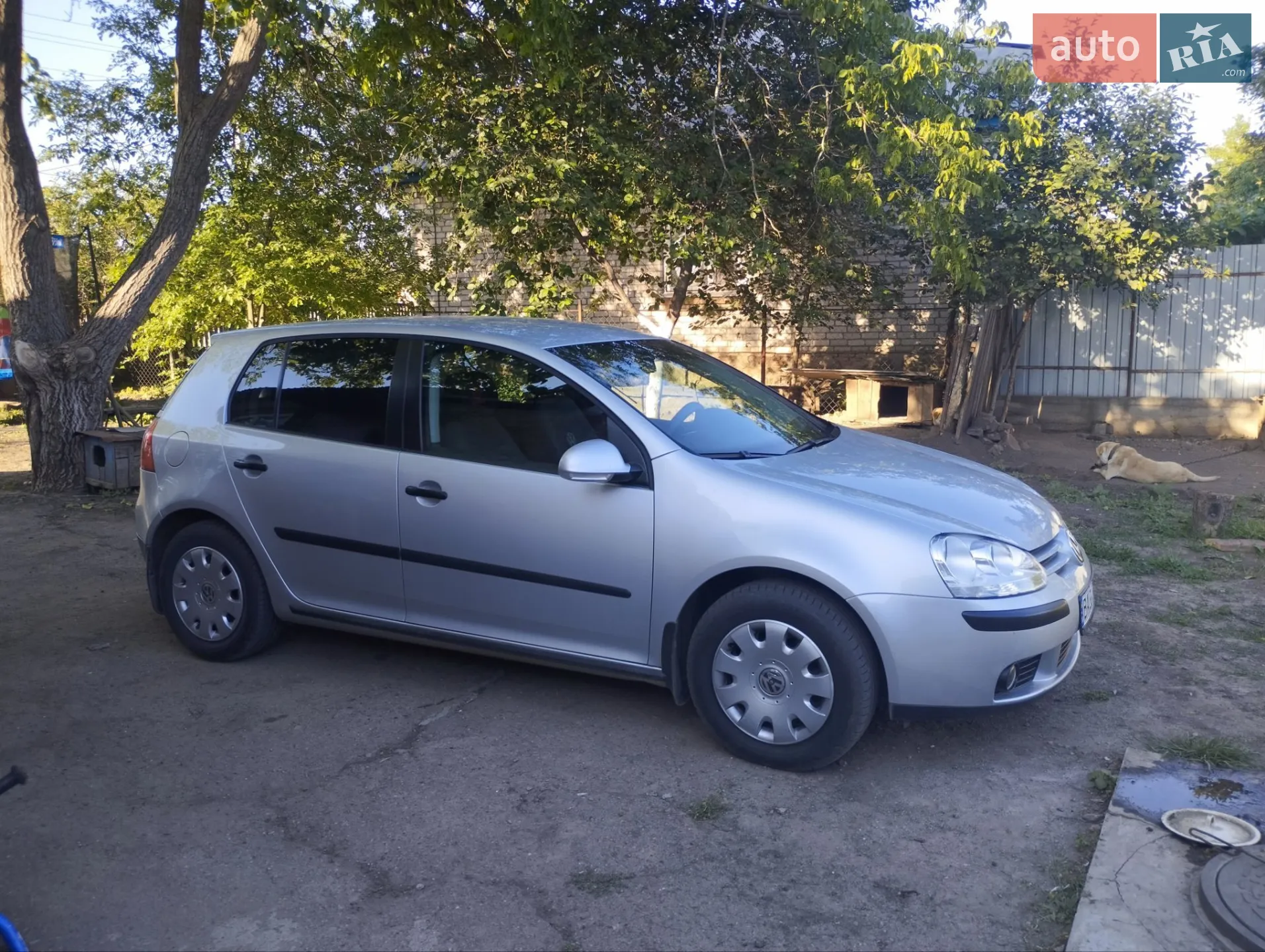 Volkswagen Golf, 2005