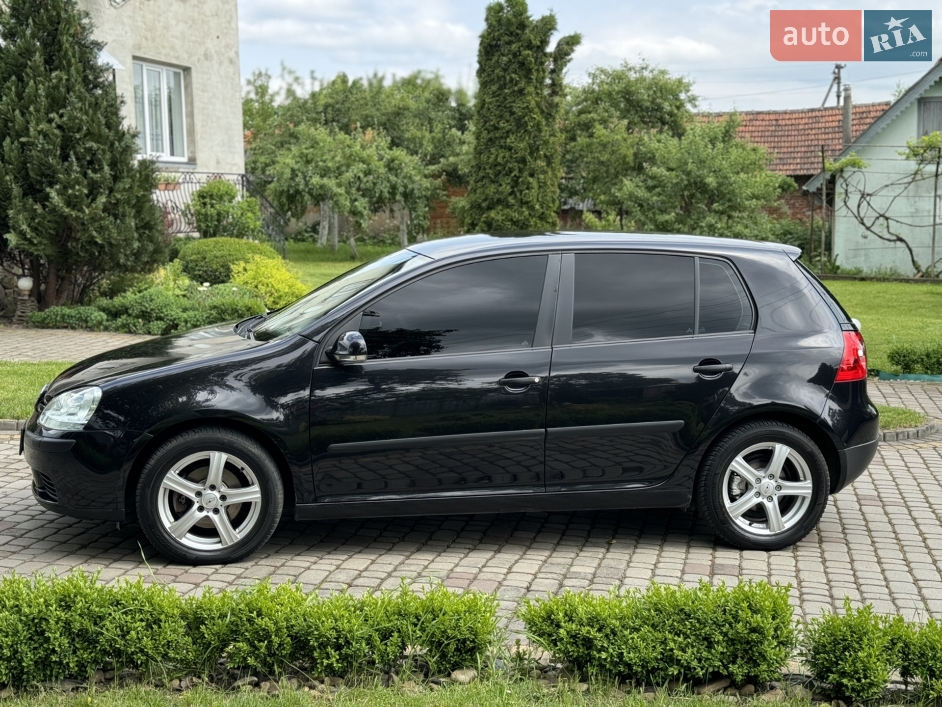 Volkswagen Golf, 2005